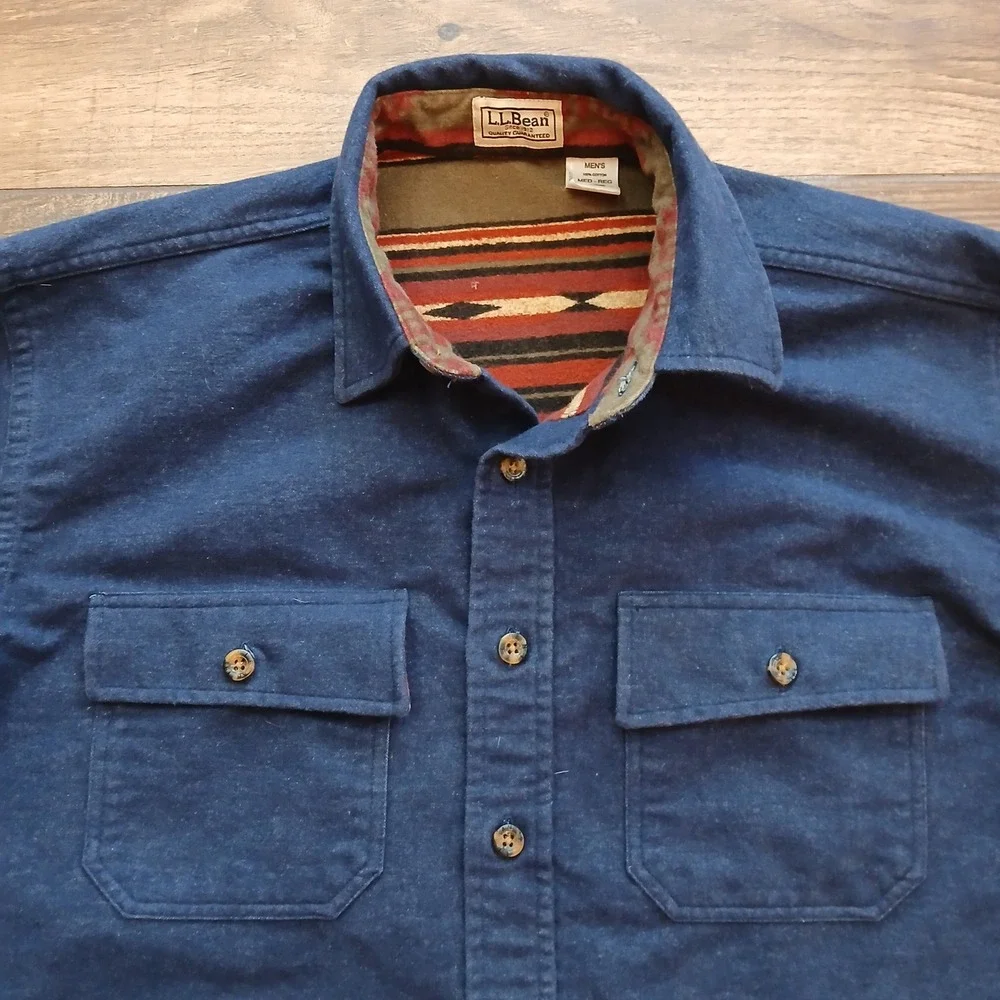 LL Bean Shacket Mens Medium Blue Cotton Flannel Aztec Lining Outdoors Button